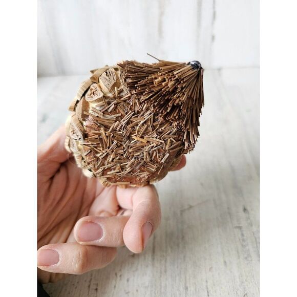 Porcupine realistic bottle brush ornament Xmas tree - Picture 8 of 9